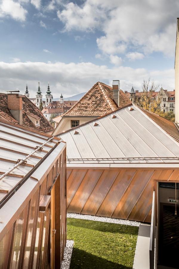 Kai 36 - Hotel Zwischen Fels Und Fluss Graz Ngoại thất bức ảnh A standing seam metal roof