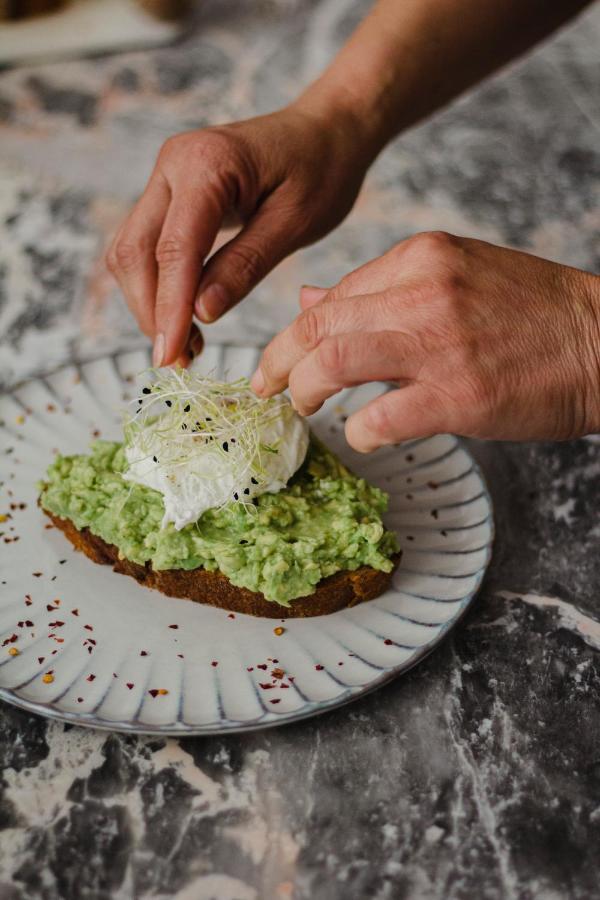 Kai 36 - Hotel Zwischen Fels Und Fluss Graz Ngoại thất bức ảnh Avocado toast