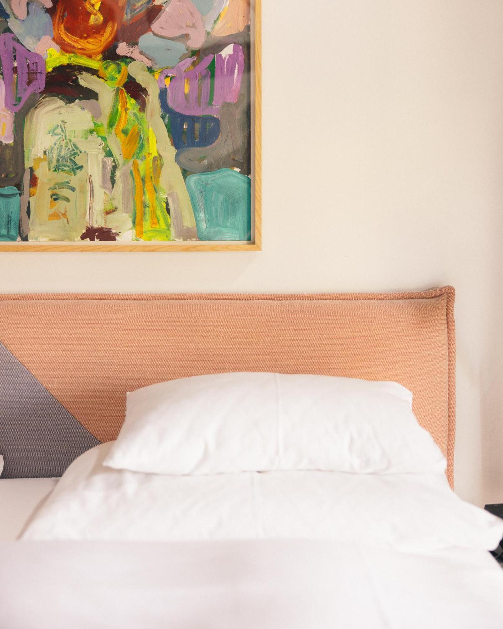 Kai 36 - Hotel Zwischen Fels Und Fluss Graz Ngoại thất bức ảnh A body pillow